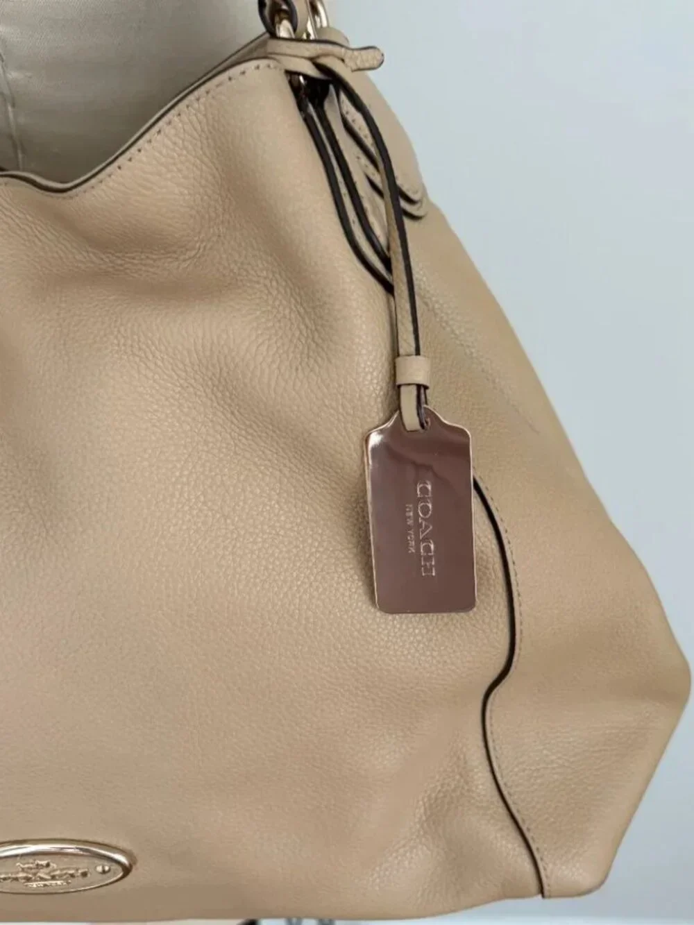 Coach Edie Pebbled Leather Shoulder Bag Tan Taupe Turnlock • Gold Hardware  EUC